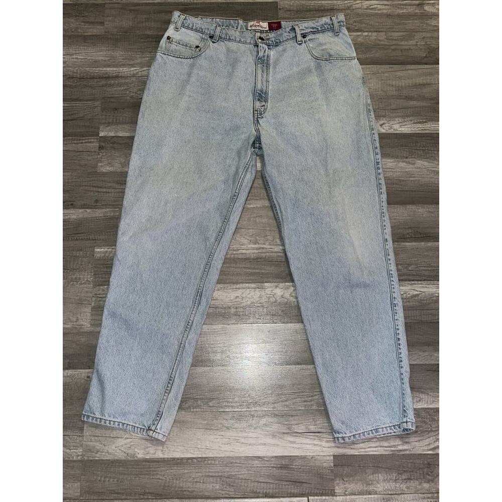 Vintage 1990s Levis 545 Signature USA Made Light Wash Blue Denim Jeans 42 X 32